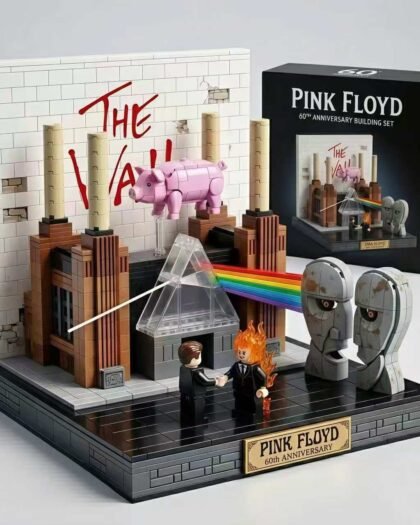 Pink Floyd The Wall Concert Stage Building Block Set Collector's Edition