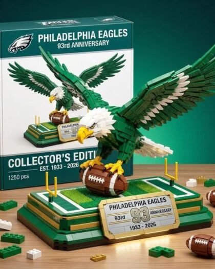Philadelphia Eagles 90th Anniversary Eagle Building Block Set Collector's Edition